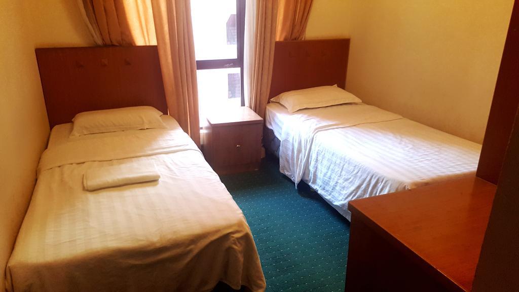 Homestay Marina Court Resort Kota Kinabalu Kültér fotó