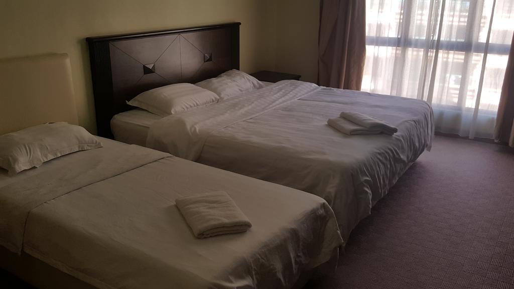 Homestay Marina Court Resort Kota Kinabalu Kültér fotó