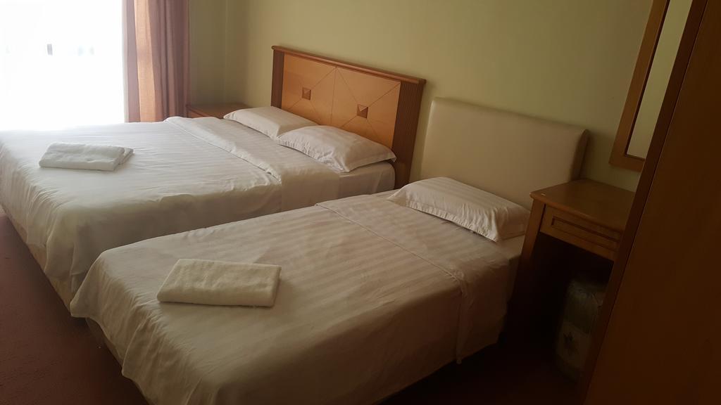Homestay Marina Court Resort Kota Kinabalu Kültér fotó