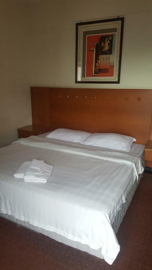 Homestay Marina Court Resort Kota Kinabalu Kültér fotó