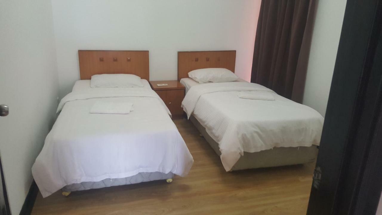 Homestay Marina Court Resort Kota Kinabalu Kültér fotó